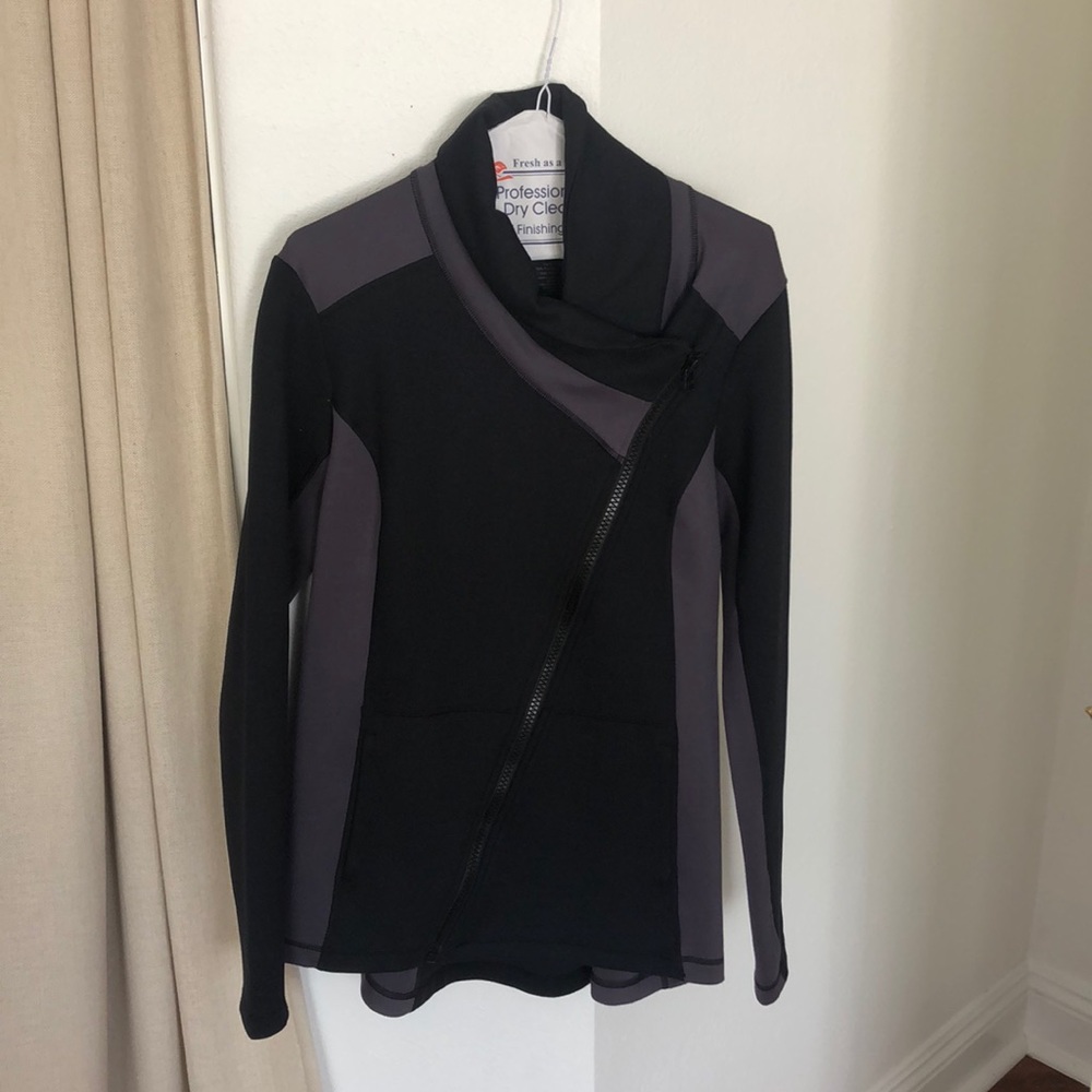 black and grey cabi jacket